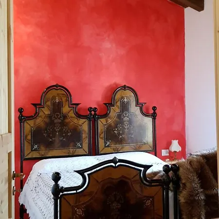 Azienda Agricola Ca' Bianca Bio Bed & Breakfast 3*