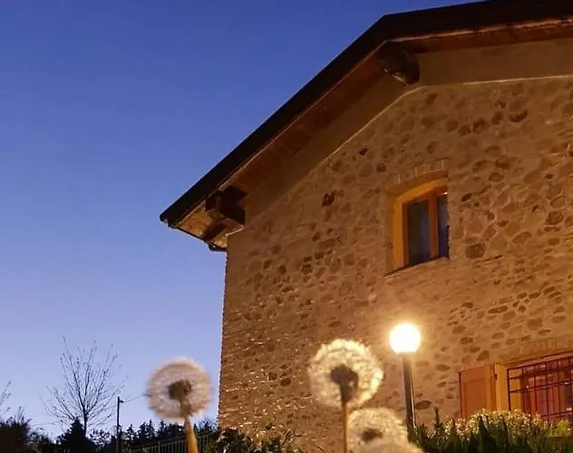 Alojamento de Acomodação e Pequeno-almoço Azienda Agricola Ca' Bianca Bio 3*